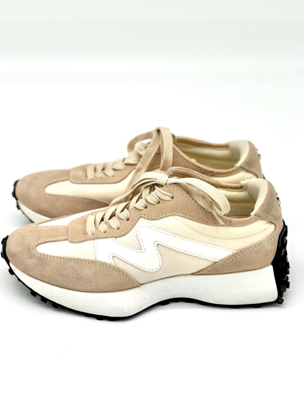 Steve Madden Campo Sneakers Size 7 Tan/Multi